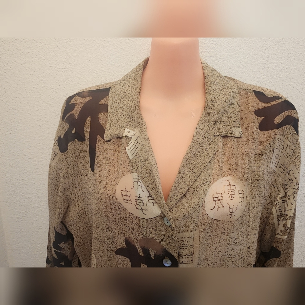 Vintage Chicos Designs 100% Silk Buddha Graphic Button Front Top Size 1 - Picture 2 of 8